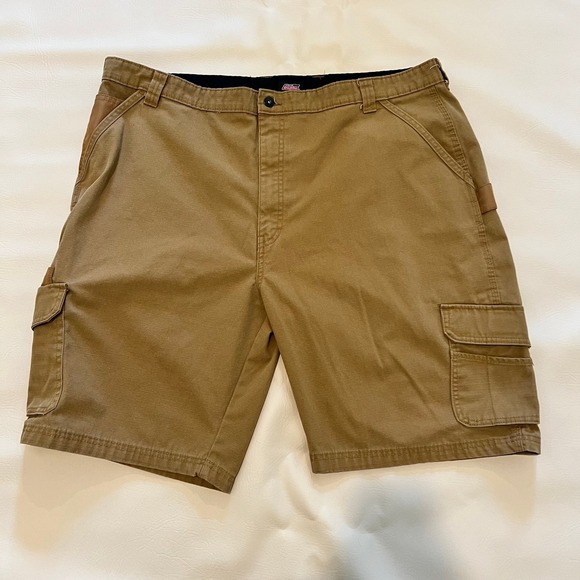 Dickies Genuine XXL Mens Brown Tan Cargo Shorts Work Utility Casual - Picture 1 of 9